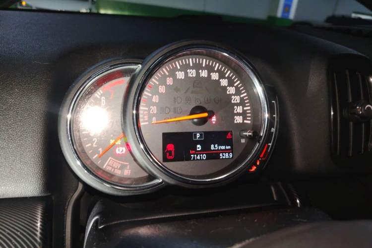 Used MINI Countryman 2018 1.5T COOPER Artist Instrument Cluster