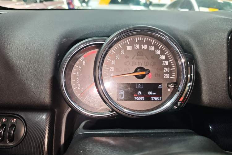 Used MINI Countryman 2018 1.5T COOPER Artist Instrument Cluster