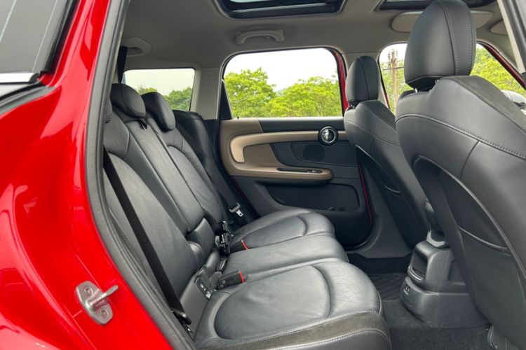 Used MINI Countryman 2018 1.5T COOPER ALL4 Artist Interior 12
