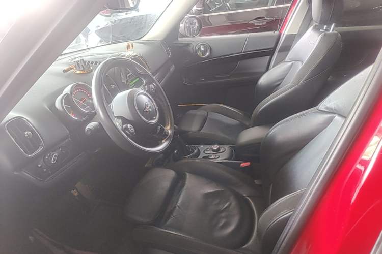 Used MINI Countryman 2018 1.5T COOPER ALL4 Artist Left Front Seat