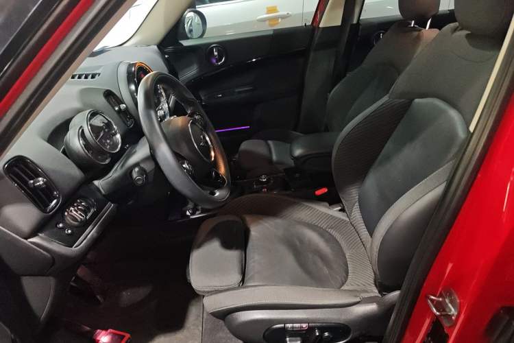 Used MINI Countryman 2018 1.5T COOPER Artist Left Front Seat