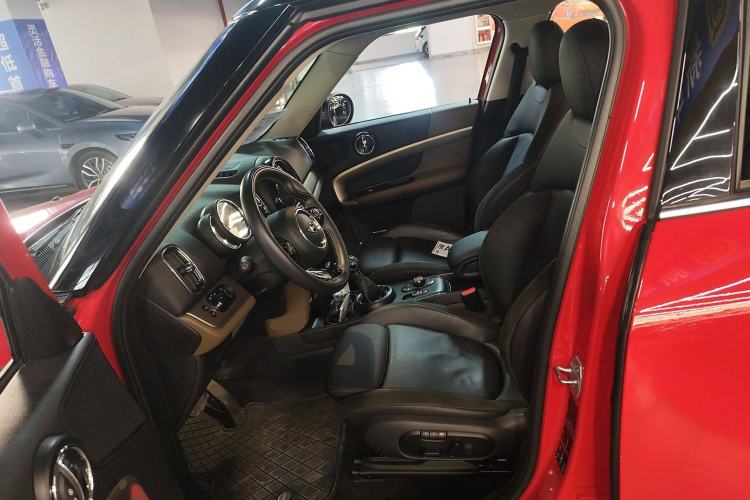 Used MINI Countryman 2018 1.5T COOPER ALL4 Artist Left Front Seat