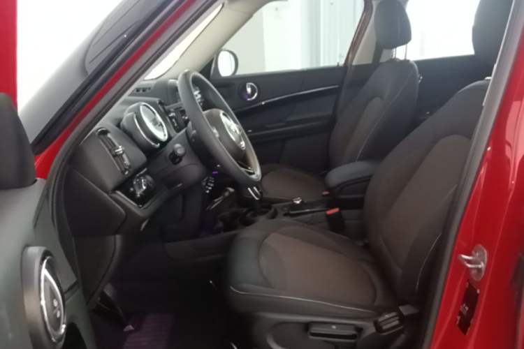 Used MINI Countryman 2018 1.5T COOPER Special Edition Left Front Seat