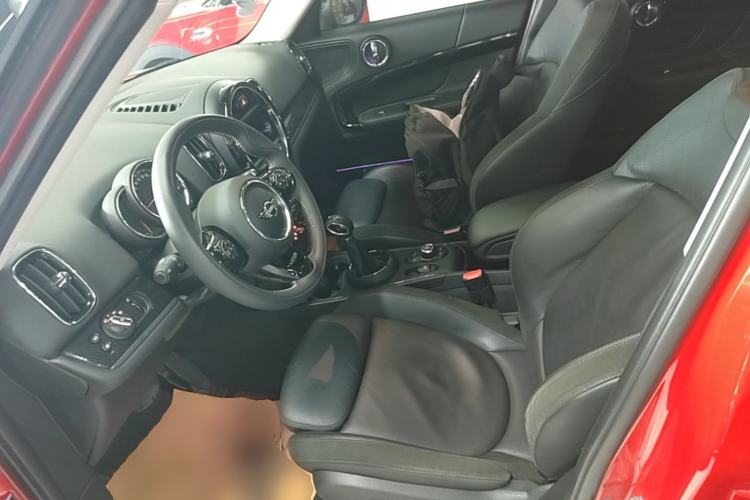 Used MINI Countryman 2018 1.5T COOPER ALL4 Artist Left Front Seat
