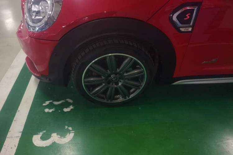 Used MINI Countryman 2018 2.0T COOPER S ALL4 Artist Left Front Wheel Hub