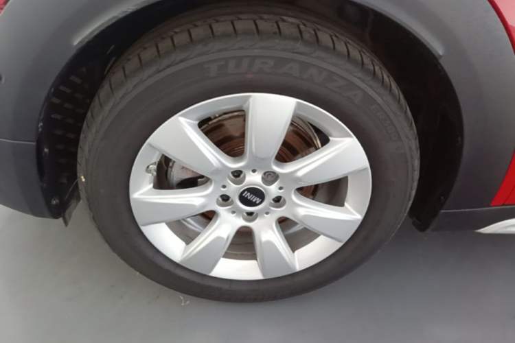 Used MINI Countryman 2018 1.5T COOPER Special Edition Left Front Wheel Hub