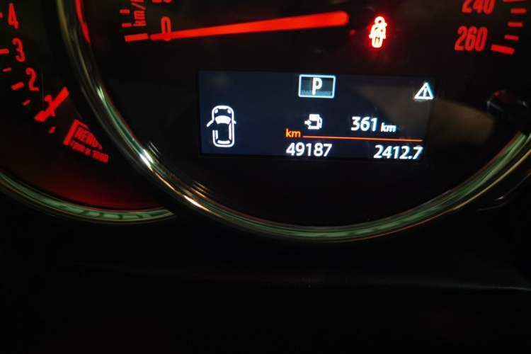 Used MINI Countryman 2018 2.0T COOPER S ALL4 Classic Edition Odometer Close Up