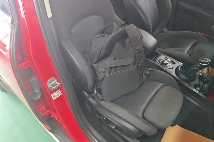Used MINI Countryman 2018 1.5T COOPER Artist Right Front Seat