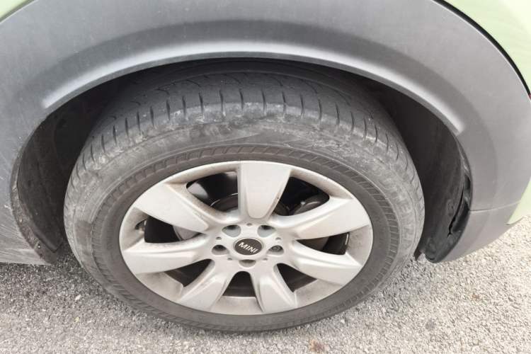 Used MINI Countryman 2018 1.5T COOPER ALL4 Classic Edition Right Front Wheel Hub