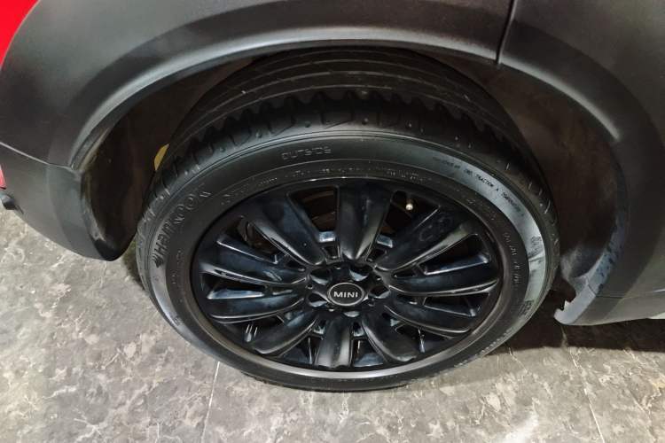 Used MINI Countryman 2018 1.5T COOPER Artist Right Rear Wheel Hub