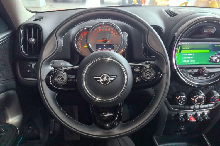 Used MINI Countryman 2018 1.5T COOPER ALL4 Artist Steering Wheel