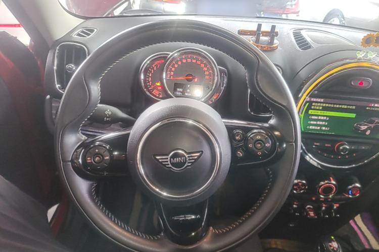 Used MINI Countryman 2018 1.5T COOPER ALL4 Artist Steering Wheel