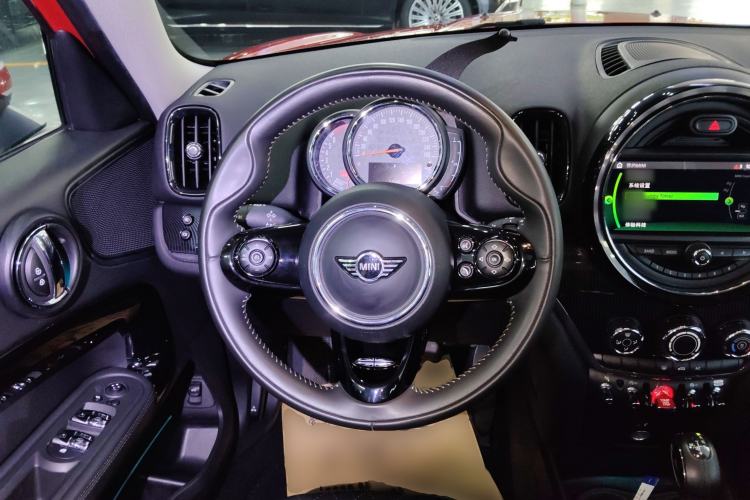 Used MINI Countryman 2018 1.5T COOPER ALL4 Artist Steering Wheel