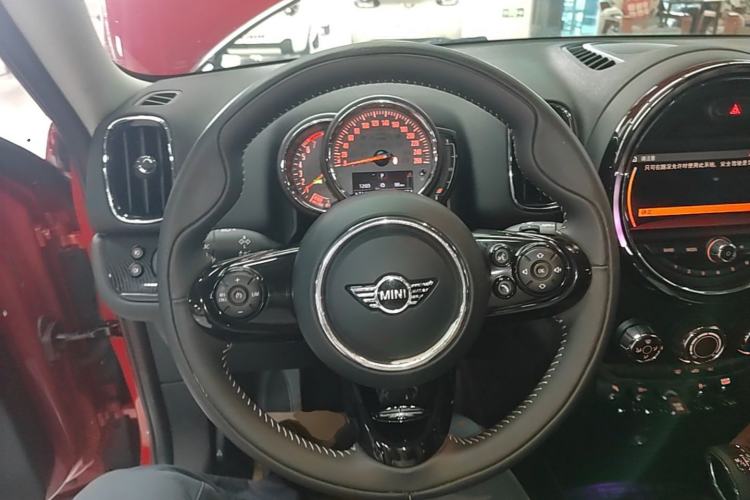 Used MINI Countryman 2018 1.5T COOPER ALL4 Artist Steering Wheel