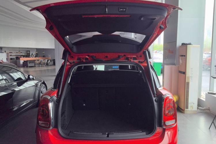 Used MINI Countryman 2018 1.5T COOPER ALL4 Artist Trunk