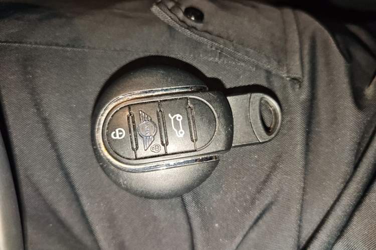 Used MINI Countryman 2018 1.5T COOPER Artist Vehicle Key