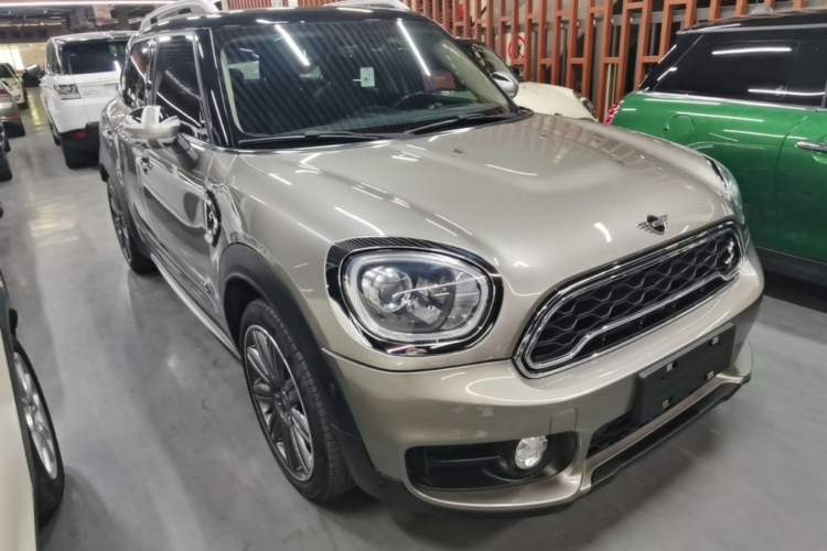 Used MINI Countryman 2018 2.0T COOPER S ALL4 Artist Front Right 45 Deg