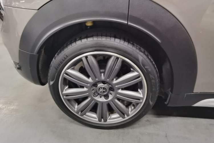 Used MINI Countryman 2018 2.0T COOPER S ALL4 Artist Right Rear Wheel Hub