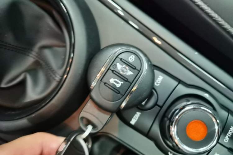 Used MINI Countryman 2018 2.0T COOPER S ALL4 Artist Vehicle Key