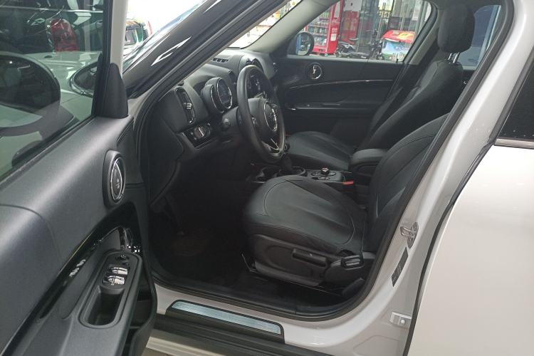 Used MINI Countryman 2018 1.5T COOPER Special Edition Driver Seat
