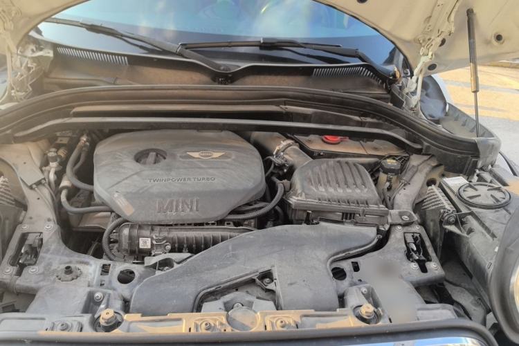Used MINI Countryman 2018 1.5T COOPER Special Edition Engine Bay