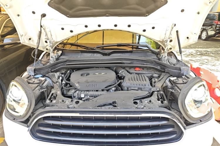 Used MINI Countryman 2018 1.5T COOPER Special Edition Engine Bay