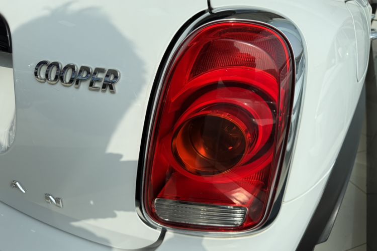 Used MINI Countryman 2018 1.5T COOPER ALL4 Classic Edition Exterior 6