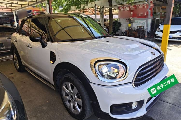 Used MINI Countryman 2018 1.5T COOPER Special Edition Front Right 45 Deg