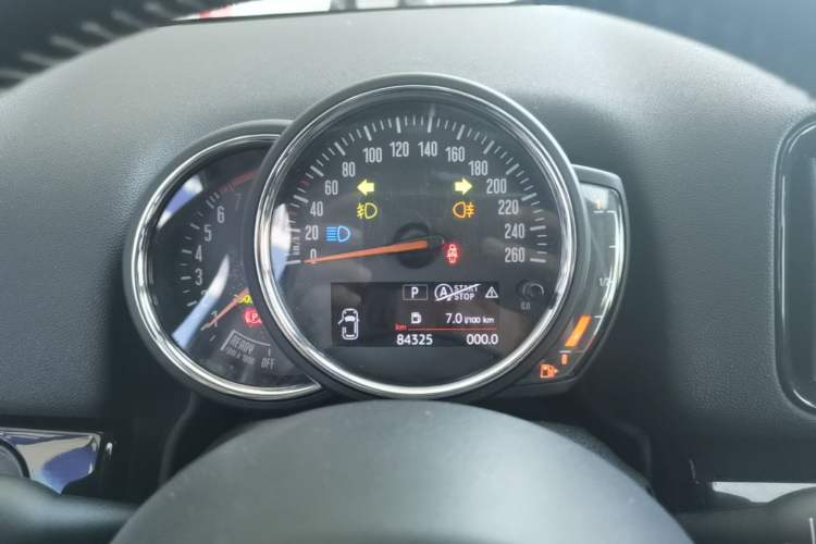 Used MINI Countryman 2018 1.5T COOPER ALL4 Classic Edition Instrument Cluster