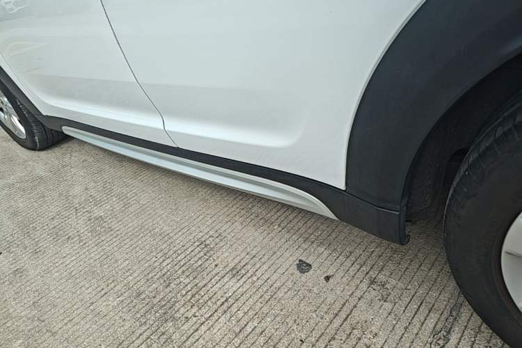 Used MINI Countryman 2018 1.5T COOPER Special Edition Left Side Sill