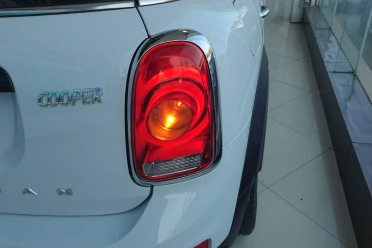Used MINI Countryman 2018 1.5T COOPER ALL4 Classic Edition Right Rear Taillight