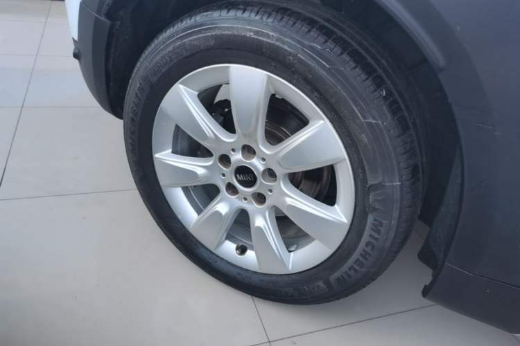 Used MINI Countryman 2018 1.5T COOPER ALL4 Classic Edition Right Rear Wheel Hub