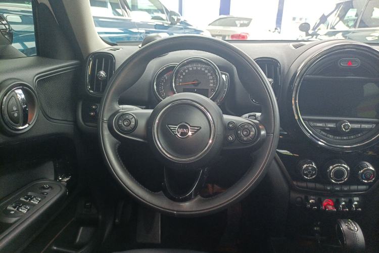 Used MINI Countryman 2018 1.5T COOPER Special Edition Steering Wheel