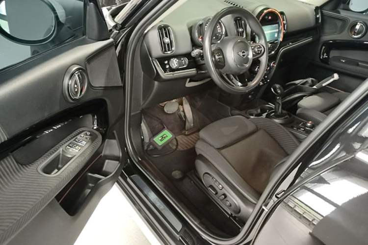 Used MINI Countryman 2019 2.0T COOPER S ALL4 Classic Edition Driver Seat