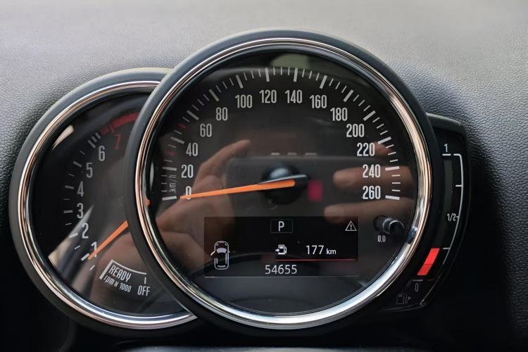Used MINI Countryman 2019 2.0T COOPER S ALL4 Classic Edition Instrument Cluster
