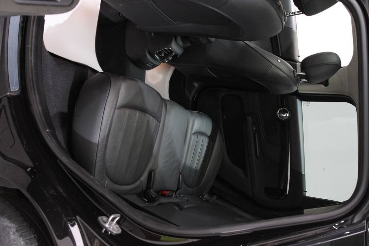 Used MINI Countryman 2019 2.0T COOPER S ALL4 Artist Interior 3