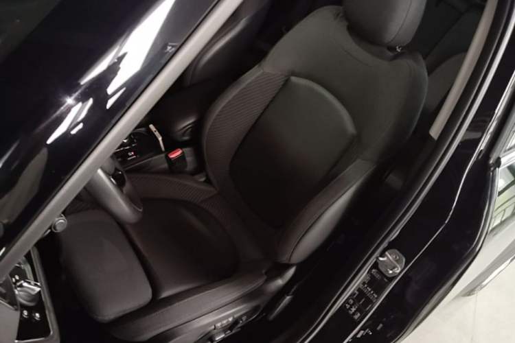 Used MINI Countryman 2019 2.0T COOPER S ALL4 Classic Edition Left Front Seat