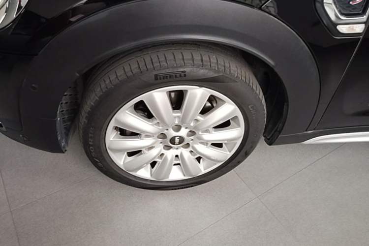 Used MINI Countryman 2019 2.0T COOPER S ALL4 Classic Edition Left Front Wheel Hub