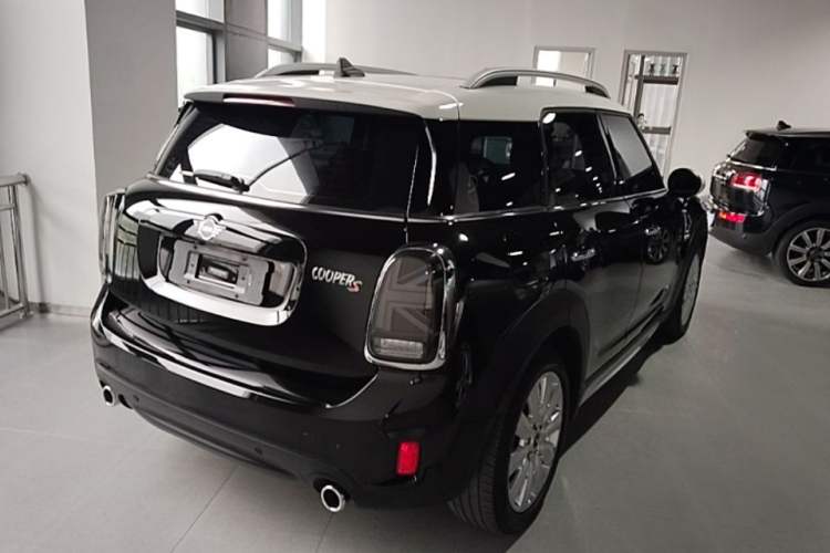 Used MINI Countryman 2019 2.0T COOPER S ALL4 Classic Edition Rear Right 45 Deg