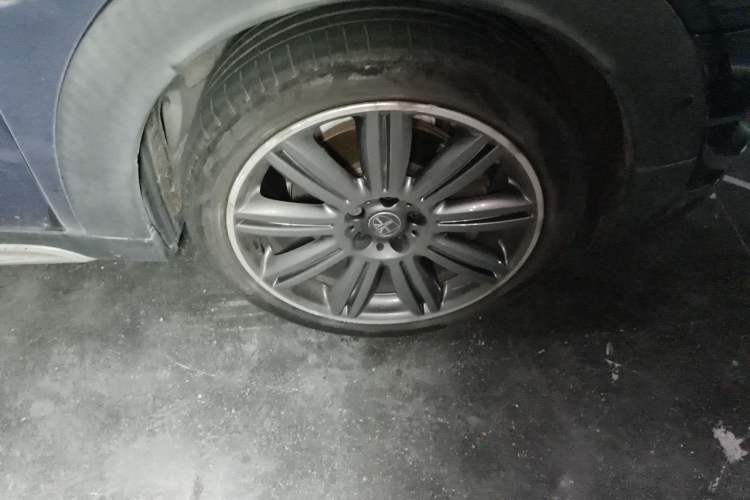 Used MINI Countryman 2019 2.0T COOPER S ALL4 Artist Right Front Wheel Hub