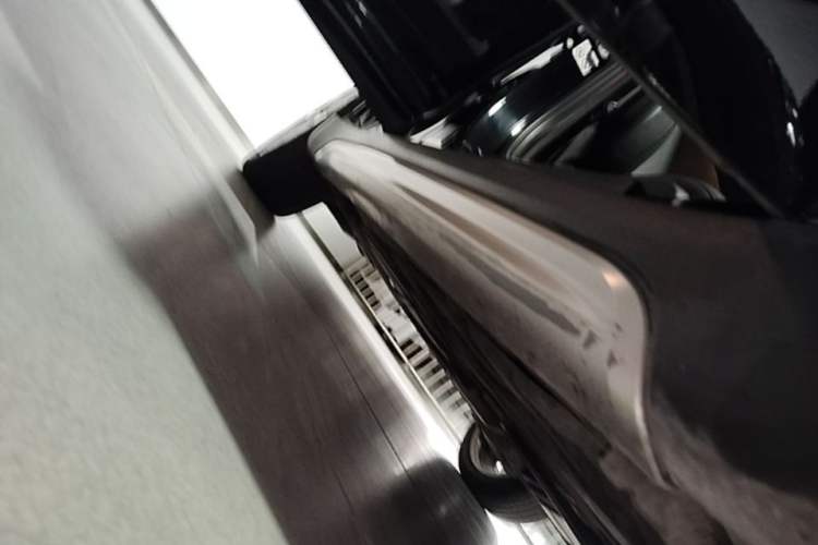 Used MINI Countryman 2019 2.0T COOPER S ALL4 Classic Edition Right Side Sill