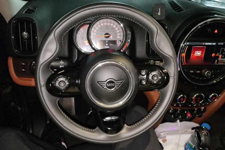 Used MINI Countryman 2019 2.0T COOPER S ALL4 Artist Steering Wheel