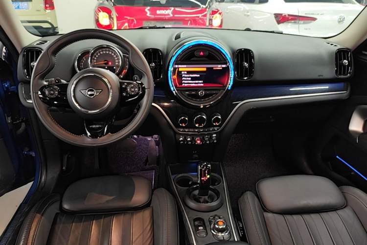 Used MINI Countryman 2019 2.0T COOPER S ALL4 Artist Audio And AC Panel