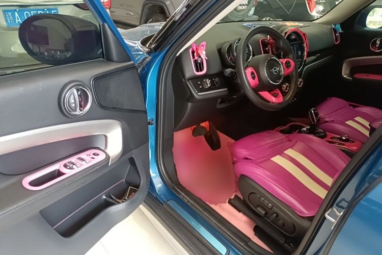 Used MINI Countryman 2019 1.5T COOPER ALL4 Artist Weekend Travel Edition Driver Seat