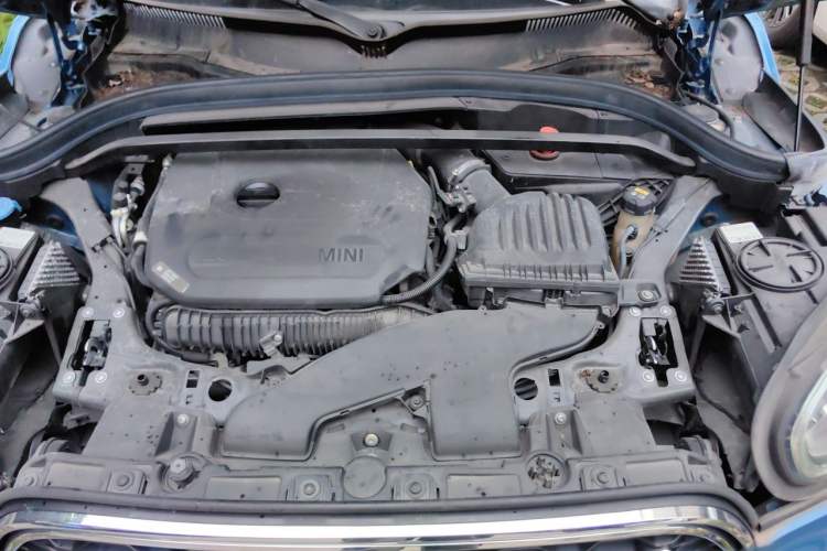Used MINI Countryman 2019 2.0T COOPER S ALL4 Artist Engine Bay