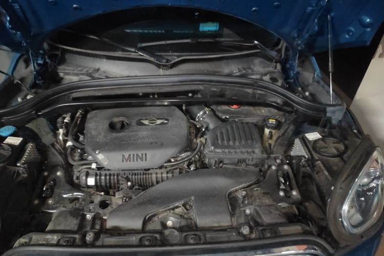 Used MINI Countryman 2019 2.0T COOPER S ALL4 Classic Edition Engine Bay