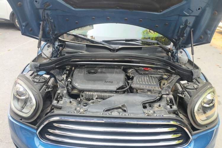 Used MINI Countryman 2019 1.5T COOPER ALL4 Artist Weekend Travel Edition Engine Bay