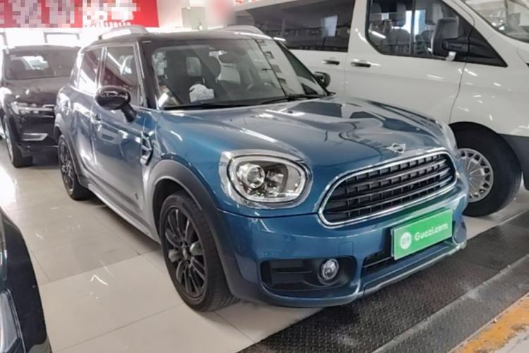 Used MINI Countryman 2019 1.5T COOPER ALL4 Artist Weekend Travel Edition Front Right 45 Deg