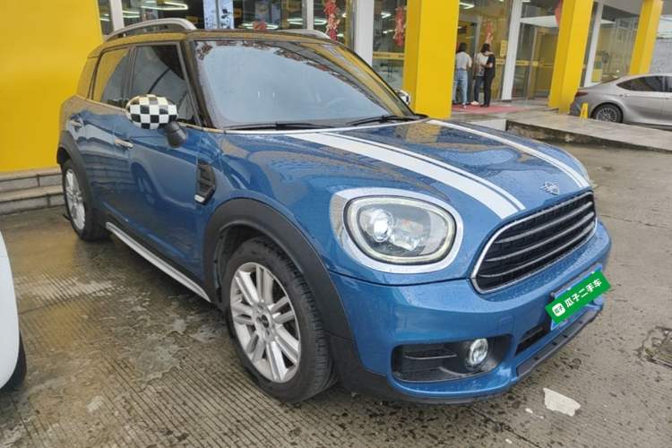 Used MINI Countryman 2019 1.5T COOPER Artist Weekend Travel Edition Front Right 45 Deg