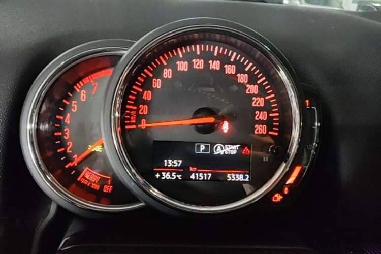 Used MINI Countryman 2019 1.5T COOPER ALL4 Artist Weekend Travel Edition Instrument Cluster